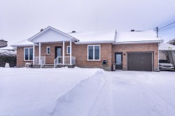 1272 Rue des Laurentides  Gatineau (Masson-Angers), QC J8M 1L4