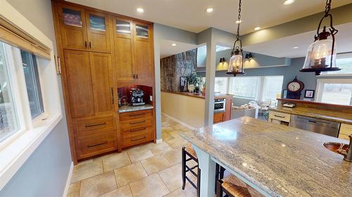 8875 Colony Road, Wardner, BC - Indoor Photo Showing Other Room