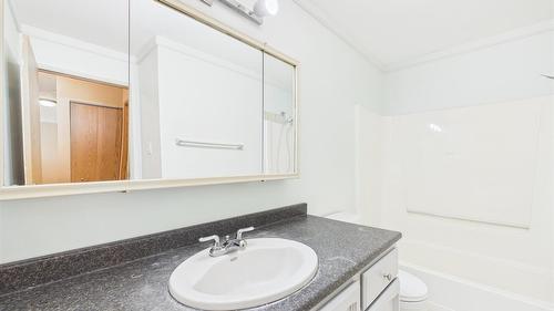 3006-2501 12Th Street, Cranbrook, BC - Indoor Photo Showing Bathroom