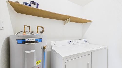 3006-2501 12Th Street, Cranbrook, BC - Indoor Photo Showing Laundry Room