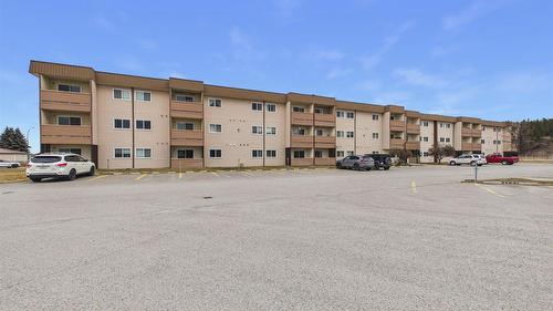 3006-2501 12Th Street, Cranbrook, BC - Outdoor With Facade