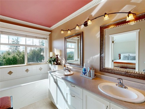 6483 Cedarview Pl, Sooke, BC 