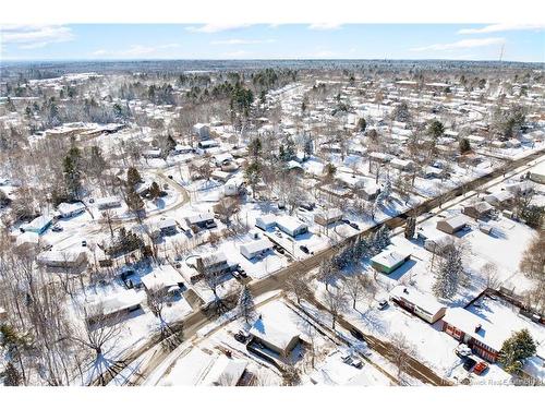 8 Surrey Cres, Fredericton, NB 