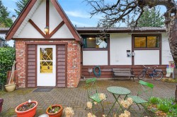 1516 Balsam Ave  Comox, BC V9M 2P2