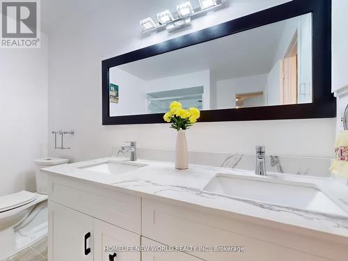 139 Galbraith Crescent, Markham, ON - Indoor Photo Showing Bathroom