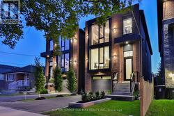 216 DELTA STREET  Toronto, ON M8W 4E6