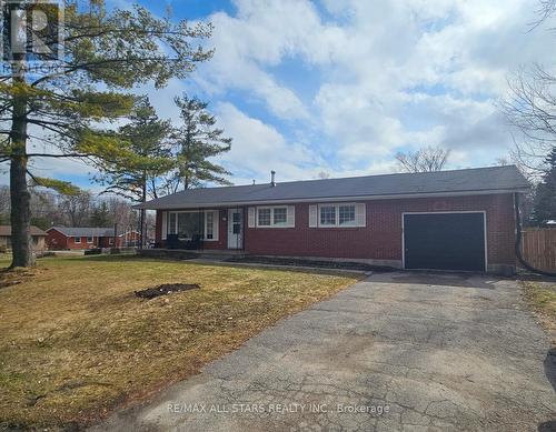 49 KENNEDY DRIVE  Kawartha Lakes (Fenelon Falls), ON K0M 1N0