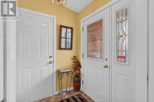 Welcoming front entryway with bright open feel - 175 Hemlock Crescent, Cornwall, ON - Indoor Photo Showing Other Room