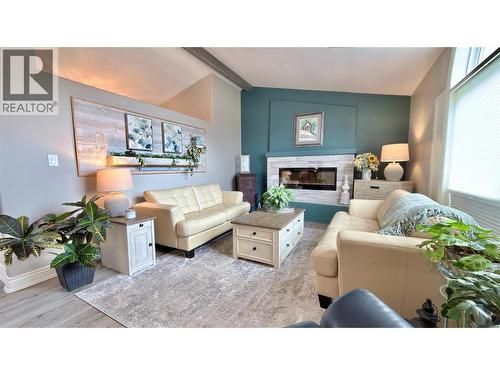 611 Gertrude Street  Midway, BC V0H 1M0