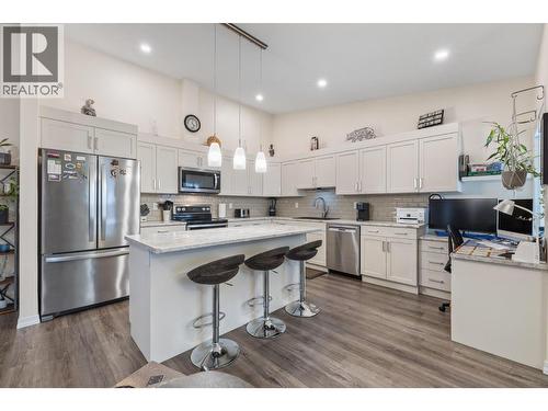 1873 Parkview Crescent Unit# 8  Kelowna, BC V1X 7G7