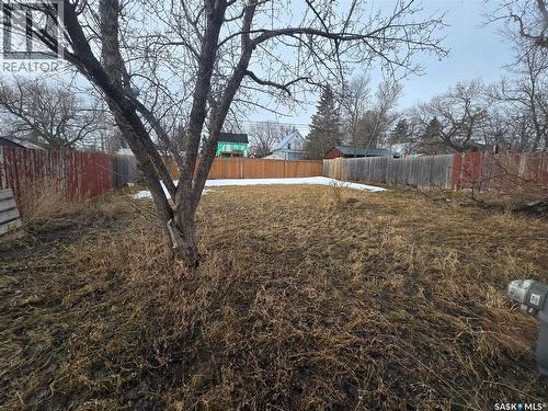 336 2Nd Avenue Se, Weyburn, SK - Outdoor
