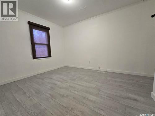 336 2Nd Avenue Se, Weyburn, SK - Indoor Photo Showing Other Room