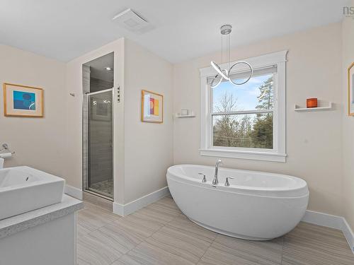 490 Celebration Drive, Fall River, NS 