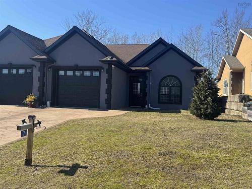 7 Bona Crescent, Enfield, NS 