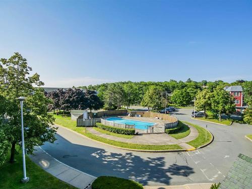303 93 Kearney Lake Road, Clayton Park, NS 