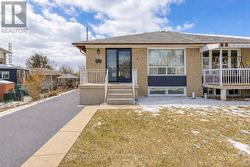 250 VEROBEACH BOULEVARD  Toronto, ON M9M 1R6