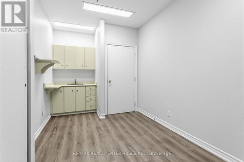 5135 Tomken Road, Mississauga, ON 