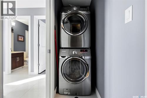 130 E Maple Avenue, Grand Coulee, SK - Indoor Photo Showing Laundry Room