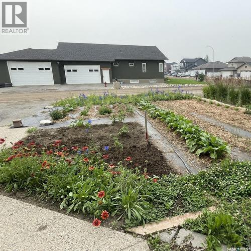 130 E Maple Avenue, Grand Coulee, SK - Outdoor