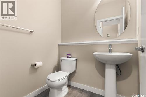 3523 Green Turtle Road, Regina, SK - Indoor Photo Showing Bathroom