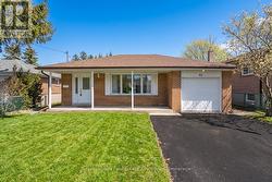 41 SEDGEMOUNT DRIVE  Toronto, ON M1H 1X4