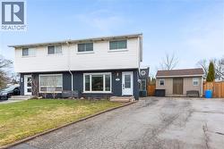 18 BENTLEY Place  Hamilton, ON L9C 2R4
