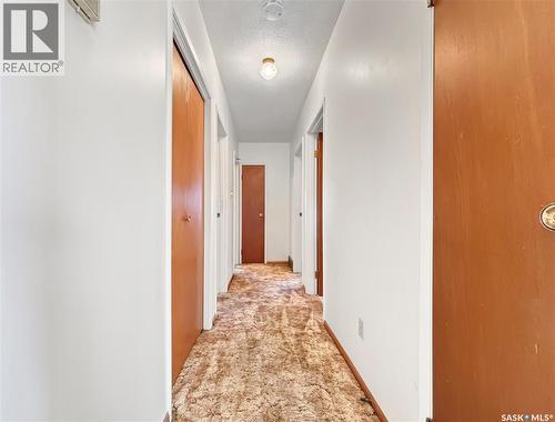 27 Walker Crescent, Saskatoon, SK - Indoor Photo Showing Other Room