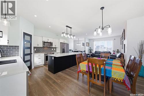 805 Weir Crescent, Warman, SK - Indoor