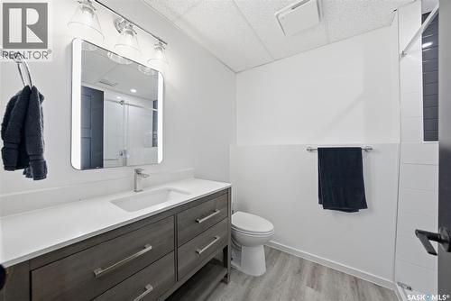 805 Weir Crescent, Warman, SK - Indoor Photo Showing Bathroom