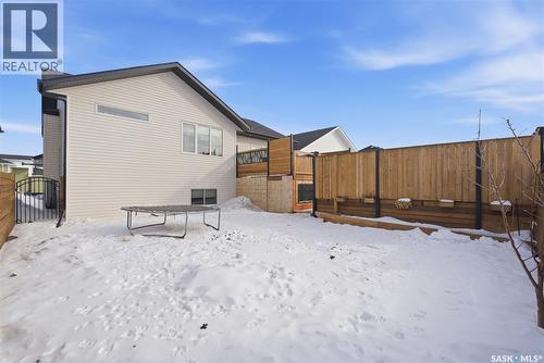 805 Weir Crescent, Warman, SK - Outdoor With Exterior