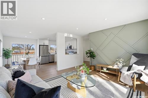 163 Rupert Drive, Saskatoon, SK - Indoor Photo Showing Living Room