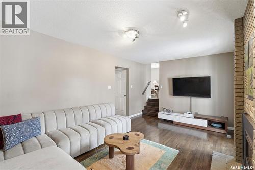 506 Addie Crescent, Saskatoon, SK - Indoor Photo Showing Living Room With Fireplace