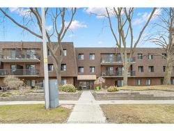 117-225 CAMPUS Parkway  Chatham, ON N7L 4X2