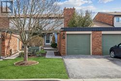 4 - 1552 KERNS ROAD  Burlington, ON L7P 3A7