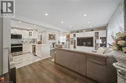 4456 SIXTH Avenue  Niagara Falls, ON L2E 4T1