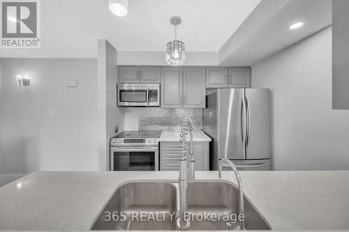 4D - 45 Cedarhill Crescent, Kitchener, ON - Indoor Photo Showing Kitchen With Double Sink With Upgraded Kitchen