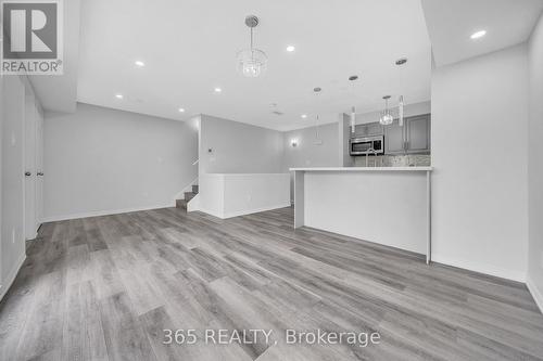 4D - 45 Cedarhill Crescent, Kitchener, ON - Indoor Photo Showing Kitchen