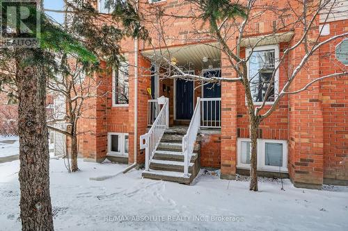117 TALL PINES PRIVATE  Ottawa, ON K2H 1H1