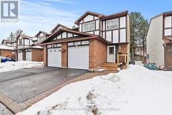 1126 MILLWOOD COURT  Ottawa, ON K1C 3G1