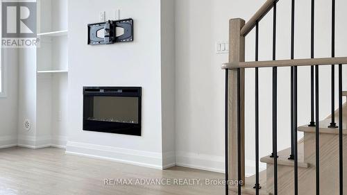 4 Carole Bell Way, Markham, ON - Indoor Photo Showing Other Room