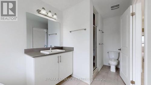 4 Carole Bell Way, Markham, ON - Indoor Photo Showing Bathroom