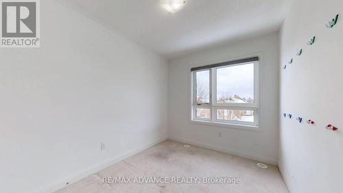 4 Carole Bell Way, Markham, ON - Indoor Photo Showing Other Room