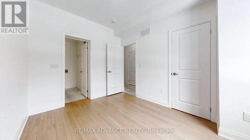 4 Carole Bell Way, Markham, ON - Indoor Photo Showing Other Room
