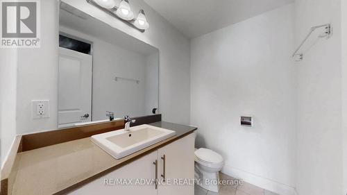 4 Carole Bell Way, Markham, ON - Indoor Photo Showing Bathroom