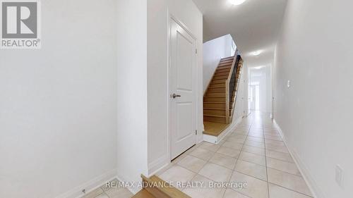 4 Carole Bell Way, Markham, ON - Indoor Photo Showing Other Room