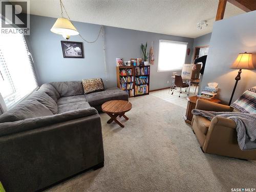 304 Second Avenue E, Lampman, SK 