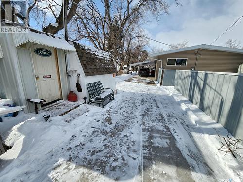 304 Second Avenue E, Lampman, SK 