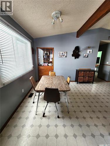 304 Second Avenue E, Lampman, SK - Indoor
