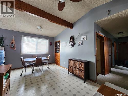 304 Second Avenue E, Lampman, SK - Indoor