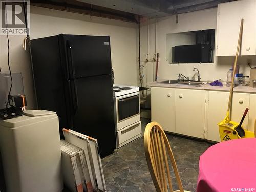 219 3Rd Street E, Odessa, SK - Indoor Photo Showing Laundry Room